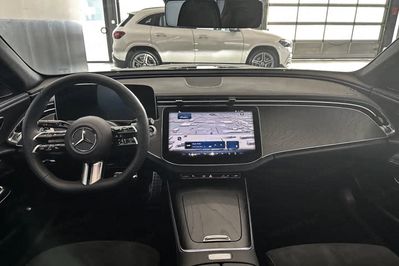 Mercedes E Klasa 220 d 4-Matic AMG