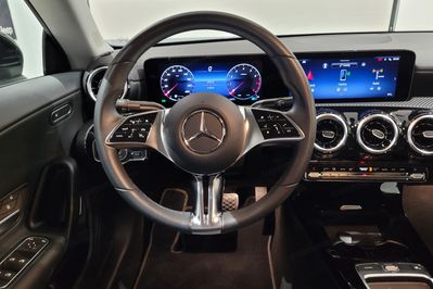 Mercedes CLA 200 mHEV 7G-DCT