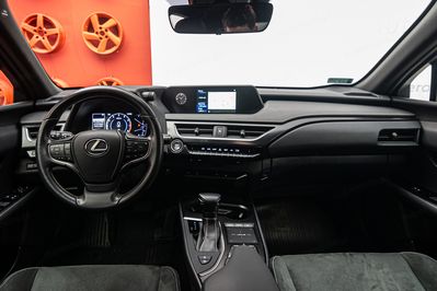 Lexus UX 200 2.0 2WD