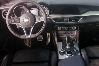 Alfa Romeo Stelvio 2.0 Turbo Executive Q4 aut