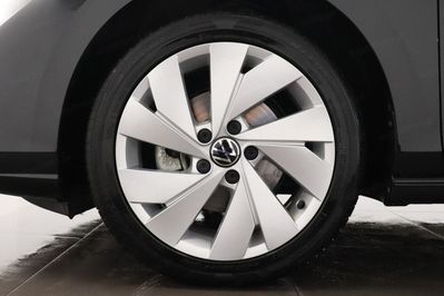 Volkswagen Golf Style 1.5 eTSI DSG