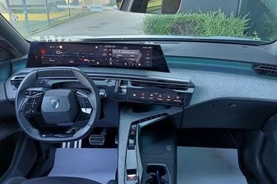 Peugeot 5008 1.6 PHEV GT
