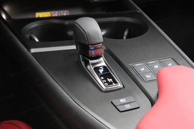 Lexus UX 300h F Sport 2.0 Hybrid Dynamic Force