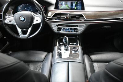 BMW Seria 7 740d xDrive