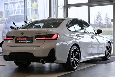 BMW Seria 3 330i M Sport sport-aut
