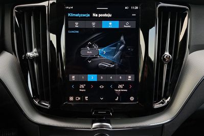 Volvo XC60 B5 B AWD Plus Dark aut
