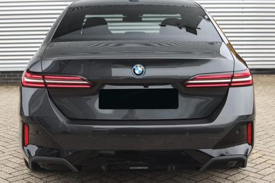 BMW Seria 5 530e xDrive M Sport