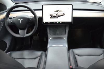 Tesla Model Y Y Long Range AWD