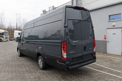 Iveco Daily 35S18 V Hi-Matic 18m3