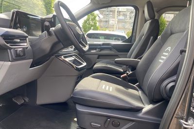 Ford Tourneo Custom 320 L2H1 Active A8 AWD