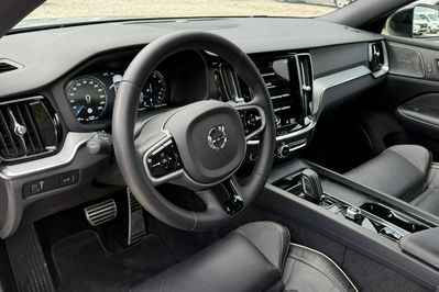 Volvo S60 B4 B R-Design