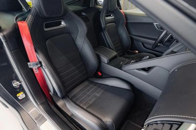 Jaguar F-Type 2.0 Turbo Chequered Flag aut