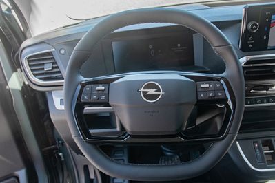 Opel Zafira Life Extra Long L2H1 Business AT8