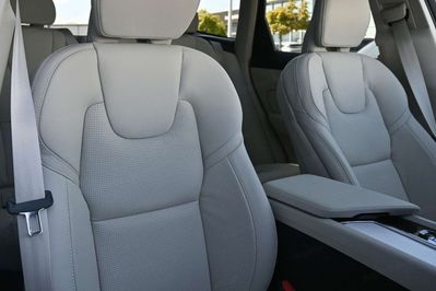 Volvo XC60 B5 AWD Plus Bright