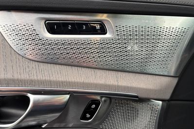 Volvo XC90 T8 AWD Plug-In Hybrid Ultra Bright 7os