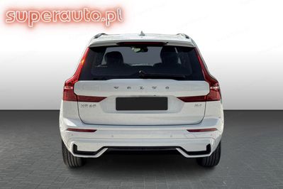 Volvo XC60 B4 B R-Design