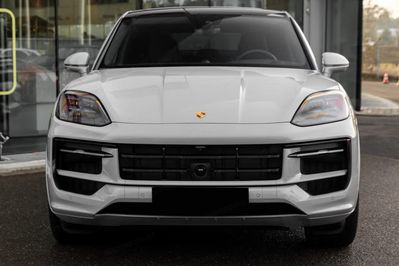 Porsche Cayenne Coupe Black Edition