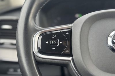 Volvo XC90 T8 AWD Plug-In Hybrid Plus Dark 7os aut