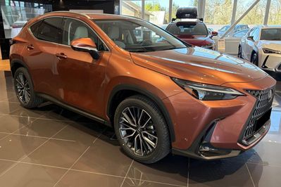 Lexus NX 350h Omotenashi 2.5 Hybrid AWD