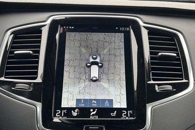 Volvo XC90 T8 AWD Plug-In Hybrid Inscription 7os aut