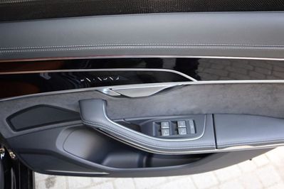 Audi A8 L 60 TFSI e quattro Tiptr.
