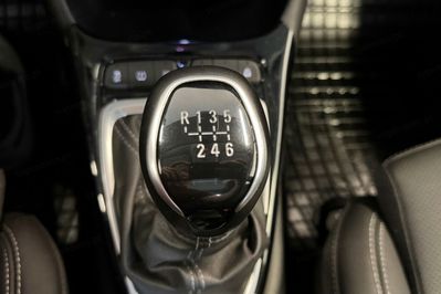 Opel Crossland X 1.2 T Business Elegance