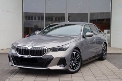 BMW Seria 5 550e xDrive M Sport