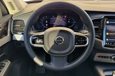 Volvo XC90 T8 AWD Plug-In Hybrid Ultra Dark 7os