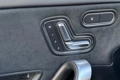 Mercedes CLA 200 AMG Line