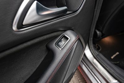 Mercedes CLA 220 4-Matic