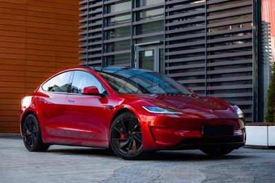 Tesla Model 3 Performance AWD