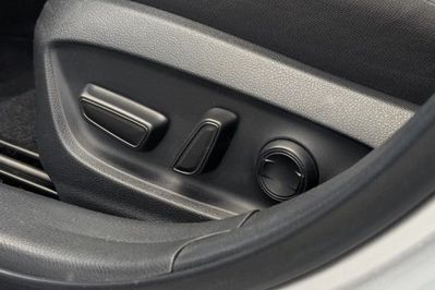 Toyota Camry Hybrid Comfort