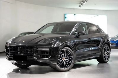 Porsche Cayenne Coupe E-Hybrid Black Edition