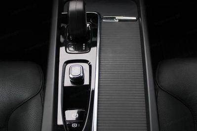 Volvo V60 B4 D Momentum Pro