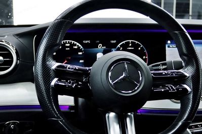 Mercedes E Klasa E 220 d 4-Matic AMG/Avantgarde