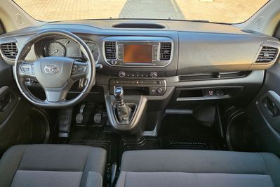 Toyota ProAce D-4D Medium (bryg.)