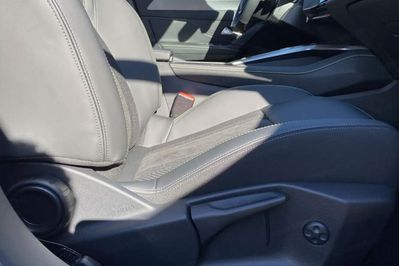 Peugeot 308 GT Exclusive S&S e-DCS6 1.2 mHEV