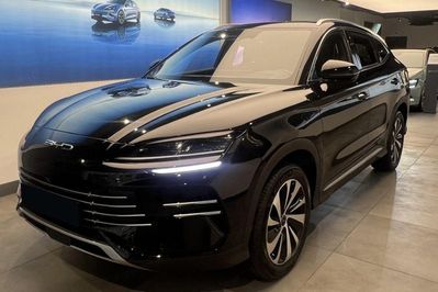 BYD Seal U DM-i  Design AWD