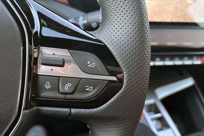 Peugeot 308 GT e-DCS6 1.2 mHEV