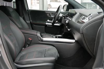 Mercedes B Klasa 220 4MATIC AMG Line