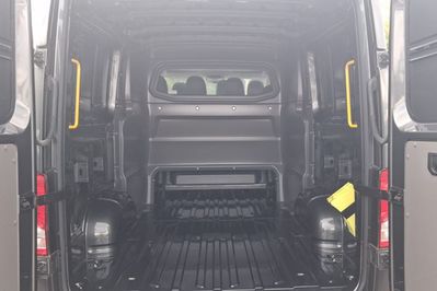 Volkswagen Crafter L3H2 8AT Zabudowa Brygadowa