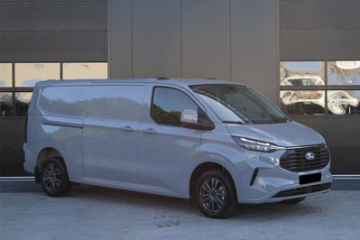 Ford Transit Custom 320 L2H1 Limited A8
