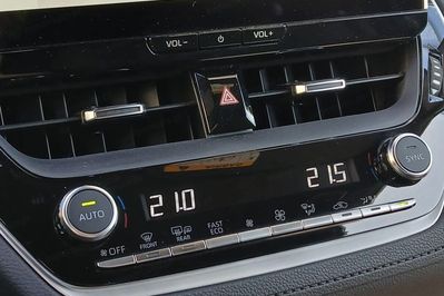 Toyota Corolla Cross 2.0 Hybrid Style AWD
