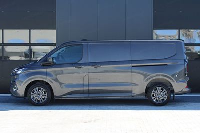 Ford Transit Custom 320 L2H1 Limited A8