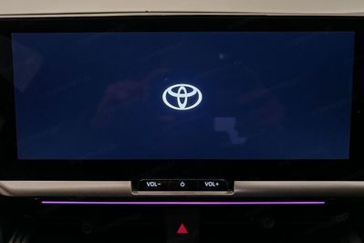 Toyota C-HR GR Sport 2.0 Hybrid Dynamic Force Plug-in