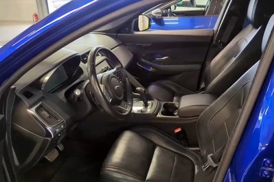 Jaguar E-Pace 2.0 i4P AWD R-Dynamic SE