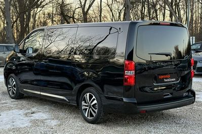 Peugeot Traveller Long L2H1 Business VIP EAT8