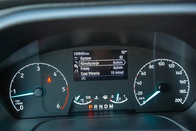 Ford Tourneo Custom L2H1 Titanium AT