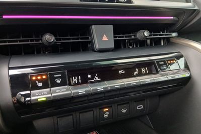 Toyota C-HR 2.0 PHEV Dynamic Force Executive