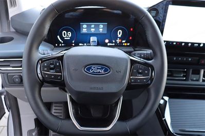 Ford Tourneo Custom 320 L2H1 Active A8 AWD